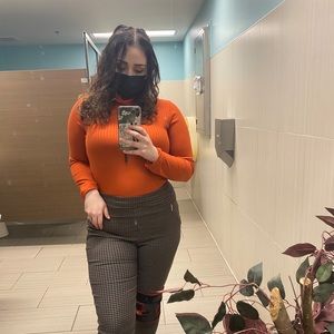 Meet your Posher, Emily